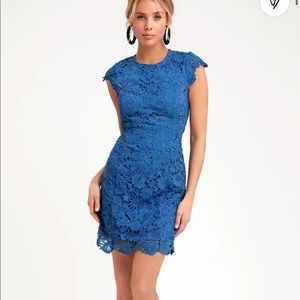 LULUS lace open back burgundy dress size medium